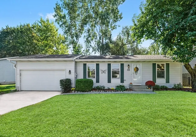 Photo 1 of Sale Pending at 918 N Park Ct Ne, Grand Rapids, MI 49525 | MLS# 65026051595 | Listing updated on 2026-10-08