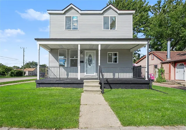 Photo 1 of Single family home for sale at 8603 Essex Ave, Warren, MI 48089 | MLS# 20261078353 | Listing updated on 2026-10-18