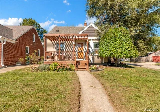 Photo 1 of Single family home for sale at 2311 Kalama Ave, Royal Oak, MI 48067 | MLS# 20261078360 | Listing updated on 2026-10-09