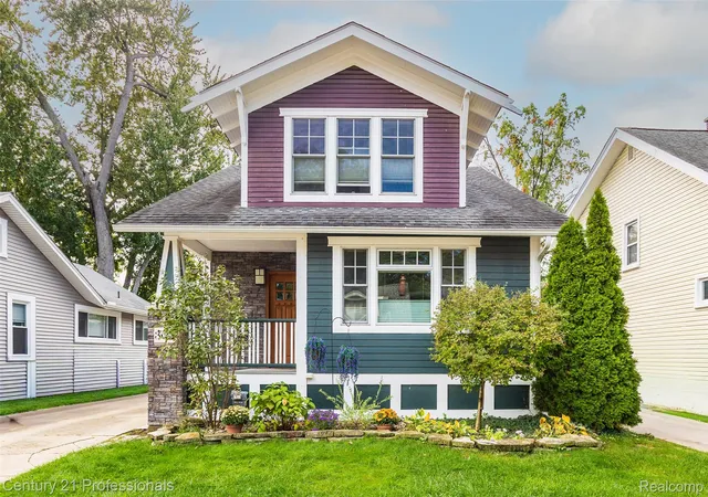 Photo 1 of Single family home for sale at 304 Gardenia Ave, Royal Oak, MI 48067 | MLS# 20261078364 | Listing updated on 2026-10-12