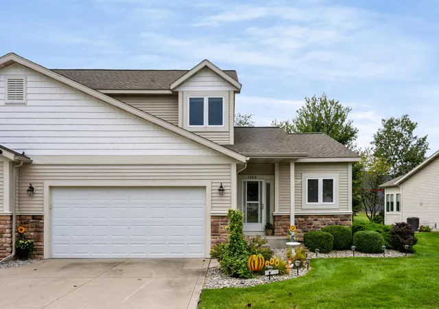 Photo 2 of Condo for sale at 1765 Grevel Ct, Muskegon, MI 49444 | MLS# 71026051615 | Listing updated on 2026-10-16