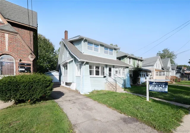 Photo 2 of Single family home for sale at 63 Mark Ave, Pontiac, MI 48340 | MLS# 20261078403 | Listing updated on 2026-10-09
