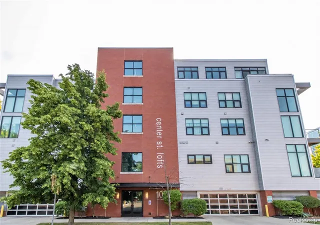 Photo 3 of Condo for sale at 100 Center St #302, Royal Oak, MI 48067 | MLS# 20261078406 | Listing updated on 2026-10-15