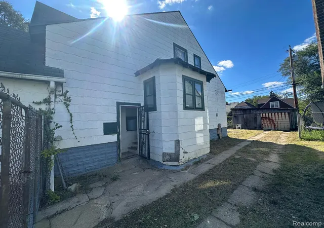 Photo 3 of Single family home for sale at 15391 Ilene St, Detroit, MI 48238 | MLS# 20261078410 | Listing updated on 2026-10-09