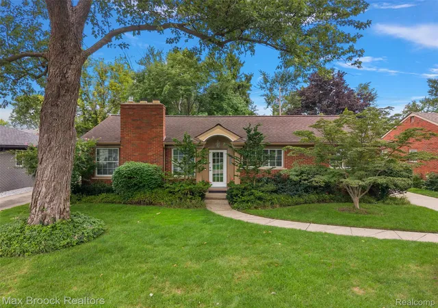 Photo 1 of Single family home for sale at 18408 Beverly Rd, Beverly Hills, MI 48025 | MLS# 20261078415 | Listing updated on 2026-10-20