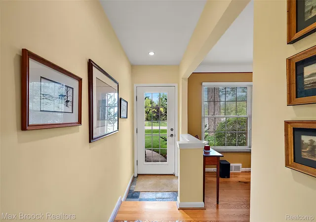Photo 2 of Single family home for sale at 18408 Beverly Rd, Beverly Hills, MI 48025 | MLS# 20261078415 | Listing updated on 2026-10-20