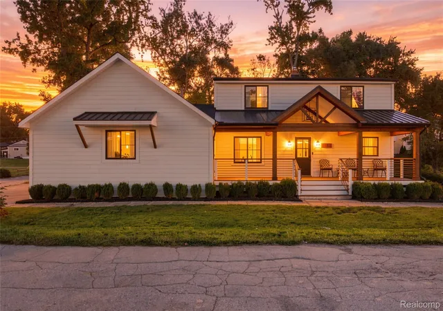 Photo 1 of Single family home for sale at 5150 Cheyenne Ave, Waterford, MI 48327 | MLS# 20261078423 | Listing updated on 2026-10-20