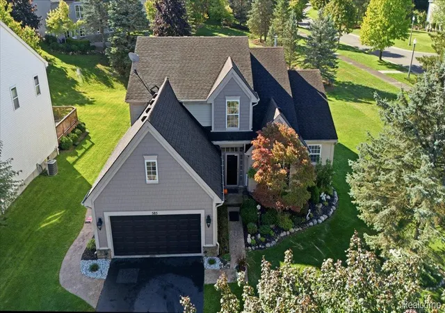 Photo 1 of Single family home for sale at 585 Boulder Lake Dr, Oxford, MI 48371 | MLS# 20261078427 | Listing updated on 2026-10-18