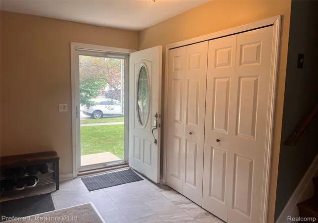 Photo 4 of Single family home for sale at 36484 Northfield Ave, Livonia, MI 48150 | MLS# 20261078465 | Listing updated on 2026-10-16