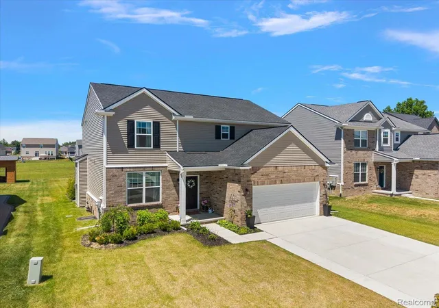 Photo 3 of Single family home for sale at 71471 Julius Dr, Romeo, MI 48065 | MLS# 20261078473 | Listing updated on 2026-10-19