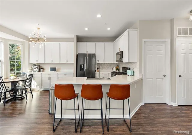 Photo 3 of Condo for sale at 56681 Long Is Dr, Shelby Township, MI 48316 | MLS# 20261078506 | Listing updated on 2026-10-18