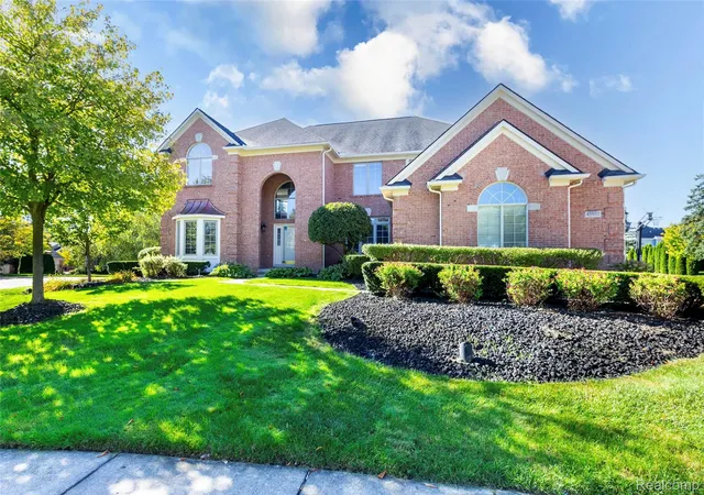 Photo 1 of Sale Pending at 45932 Ashford Cir, Novi, MI 48374 | MLS# 20261078529 | Listing updated on 2026-10-18