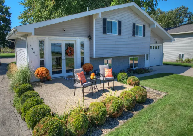 Photo 3 of Single family home for sale at 2362 Patterson Rd, Shelbyville, MI 49344 | MLS# 71026051705 | Listing updated on 2026-10-17