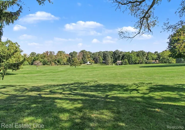 Photo 1 of Sale Pending at 6760 Lombardy Dr, Chelsea, MI 48118 | MLS# 20261078550 | Listing updated on 2026-10-05