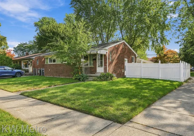 Photo 1 of Sale Pending at 26391 Margareta, Redford, MI 48240 | MLS# 20261078555 | Listing updated on 2026-10-05