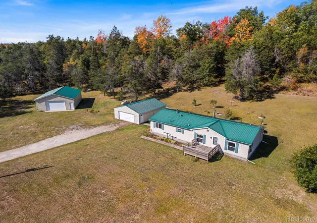 Photo 1 of Single family home for sale at 4884 Griffin Rd, Lewiston, MI 49756 | MLS# 20261078560 | Listing updated on 2026-10-22