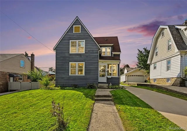 Photo 1 of Single family home for sale at 303 N Holbrook St, Plymouth, MI 48170 | MLS# 20261078578 | Listing updated on 2026-10-11