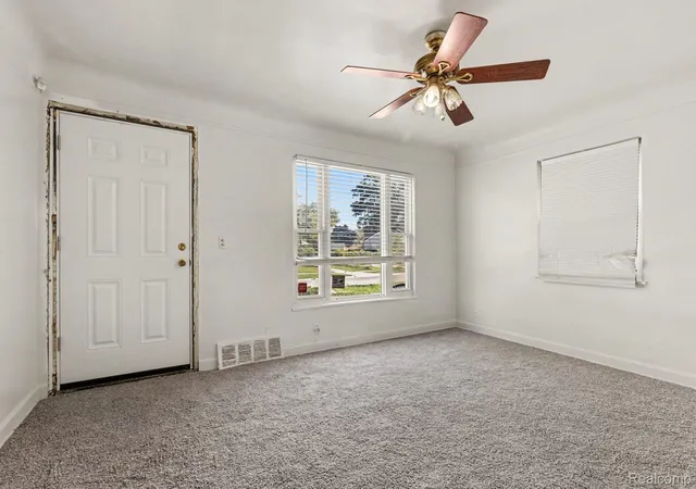 Photo 3 of Single family home for sale at 1224 Northwood Dr, Inkster, MI 48141 | MLS# 20261078594 | Listing updated on 2026-10-12