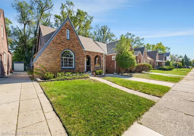 Photo 3 of Single family home for sale at 16220 Lesure St, Detroit, MI 48235 | MLS# 20261078614 | Listing updated on 2026-10-19