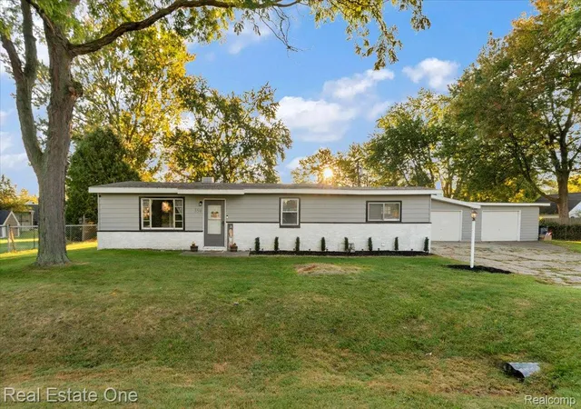 Photo 2 of Single family home for sale at 350 Garfield Rd, Kimball, MI 48074 | MLS# 20261078643 | Listing updated on 2026-10-12