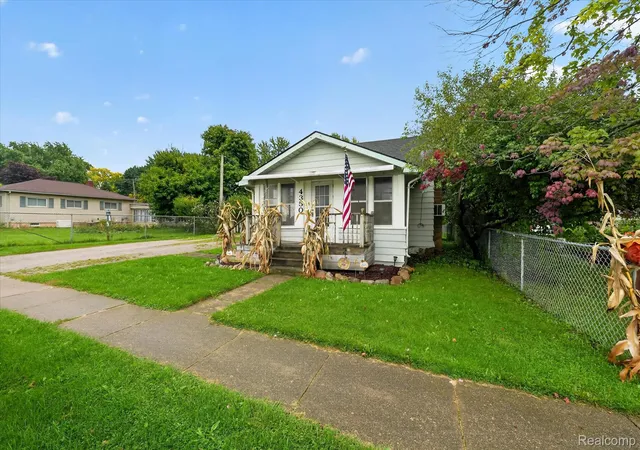 Photo 3 of Single family home for sale at 4350 Huron St, North Branch, MI 48461 | MLS# 20261078667 | Listing updated on 2026-10-22