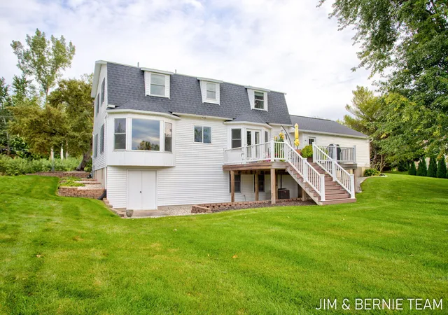 Photo 2 of Single family home for sale at 310 W 48th Street, Holland, MI 49423 | MLS# 71026051763 | Listing updated on 2026-10-21