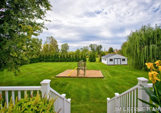 Photo 3 of Single family home for sale at 310 W 48th Street, Holland, MI 49423 | MLS# 71026051763 | Listing updated on 2026-10-21