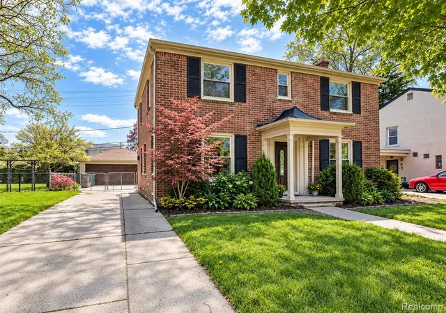 Photo 1 of Sale Pending at 940 S Lafayette St, Dearborn, MI 48124 | MLS# 20261078677 | Listing updated on 2026-10-09