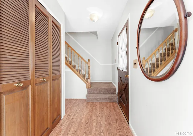 Photo 3 of Single family home for sale at 20444 Leonard Ave, Brownstown Twp, MI 48183 | MLS# 20261078688 | Listing updated on 2026-10-17
