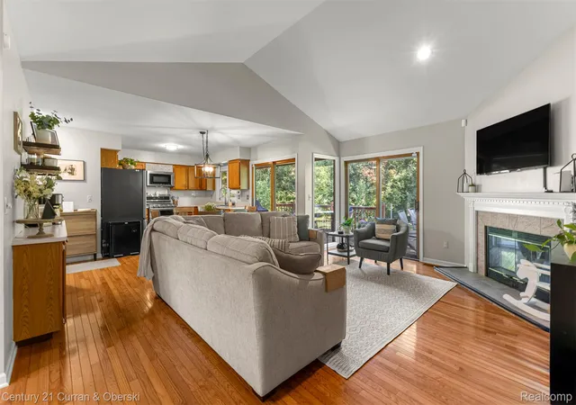 Photo 1 of Sale Pending at 71 Michelson Rd, Rochester Hills, MI 48307 | MLS# 20261078693 | Listing updated on 2026-10-06
