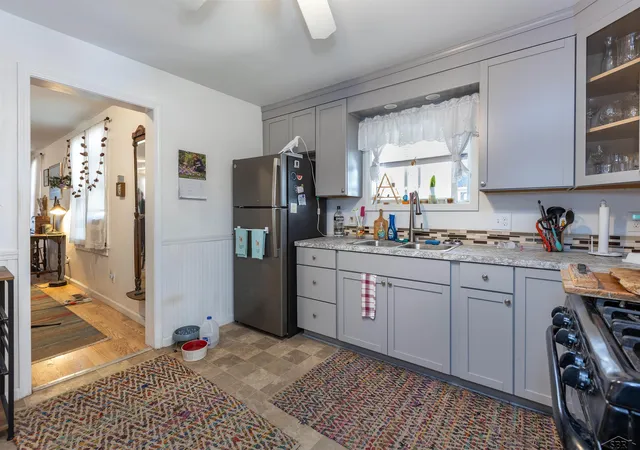 Photo 3 of Single family home for sale at 411 S Jackson St, Bay City, MI 48708 | MLS# 61050223292 | Listing updated on 2026-10-05