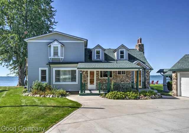 Photo 1 of Single family home for sale at 8981 Dixie Hwy, Ira, MI 48023 | MLS# 20261078717 | Listing updated on 2026-10-12