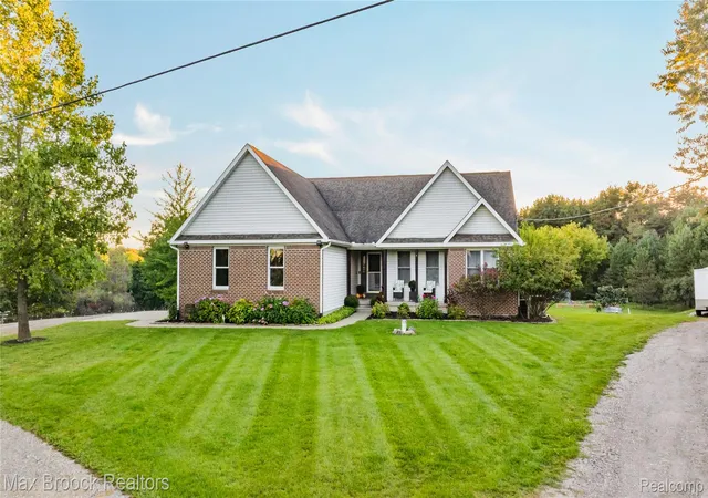 Photo 3 of Single family home for sale at 3054 Emery Ln, Metamora, MI 48455 | MLS# 20261078754 | Listing updated on 2026-10-14