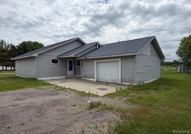 Photo 2 of Single family home for sale at 4169 Sagatoo Rd, Standish, MI 48658 | MLS# 20261078762 | Listing updated on 2026-10-06