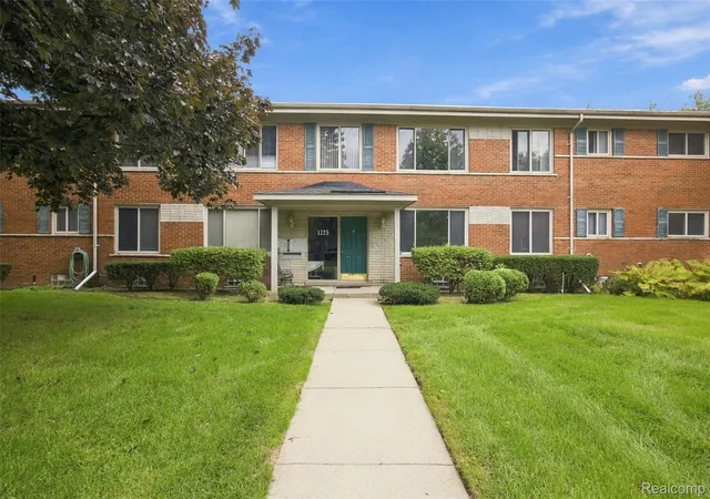 Photo 1 of Condo for sale at 1225 Derby Rd #3, Birmingham, MI 48009 | MLS# 20261078764 | Listing updated on 2026-10-10