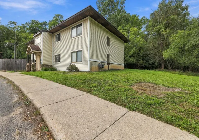 Photo 1 of Multi family home for sale at 802 808 Carrier Crk Blvd Ne, Grand Rapids, MI 49503 | MLS# 65026051825 | Listing updated on 2026-10-28