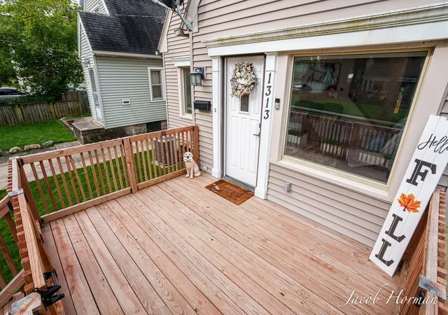 Photo 3 of Single family home for sale at 1313 N Jenison Ave, Lansing, MI 48915 | MLS# 65026051832 | Listing updated on 2026-10-09
