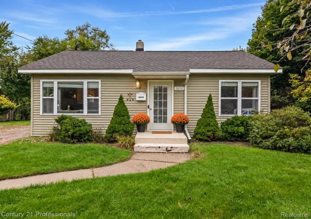 Single family home for sale at 801 Forest Dr, Fenton, MI 48430 | MLS# 20261078803
