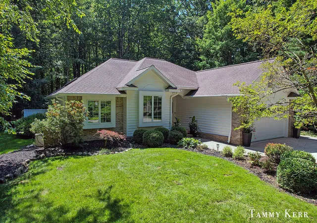 Photo 1 of Single family home for sale at 6934 Bendemeer Dr, Fennville, MI 49408 | MLS# 71026051855 | Listing updated on 2026-10-06