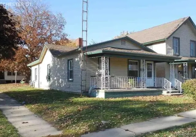 Photo 1 of Sale Pending at 524 526 Eastchester St, Monroe, MI 48161 | MLS# 20261078839 | Listing updated on 2026-10-07