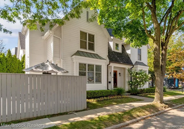 Photo 3 of Single family home for sale at 1080 Bennaville Ave, Birmingham, MI 48009 | MLS# 20261078850 | Listing updated on 2026-10-18