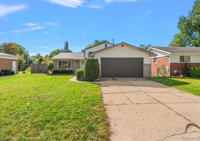 Photo 2 of Single family home for sale at 8912 Ardel Dr, Sterling Heights, MI 48314 | MLS# 20261078915 | Listing updated on 2026-10-18