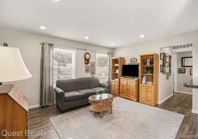Photo 3 of Condo for sale at 3232 Birchcreek Ct, Lake Orion, MI 48360 | MLS# 20261078930 | Listing updated on 2026-10-11