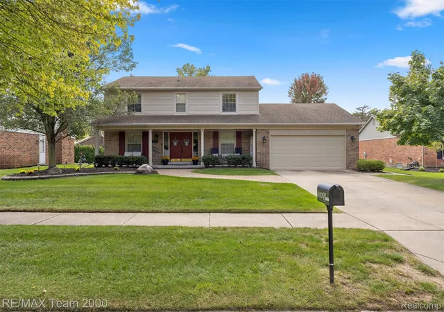 Photo 1 of Sale Pending at 34181 Navin Ave, Livonia, MI 48152 | MLS# 20261078946 | Listing updated on 2026-10-09