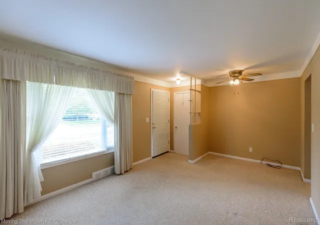 Photo 1 of Sale Pending at 4061 Hayes St, Wayne, MI 48184 | MLS# 20261078950 | Listing updated on 2026-10-17