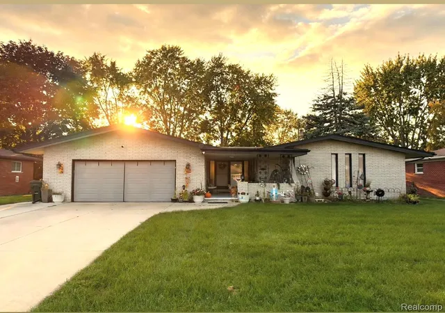 Photo 1 of Single family home for sale at 38233 Medville Dr, Sterling Heights, MI 48312 | MLS# 20261078951 | Listing updated on 2026-10-14