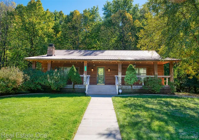 Single family home for sale at 15060 Van Syckle Ct, Gregory, MI 48137 | MLS# 20261078976