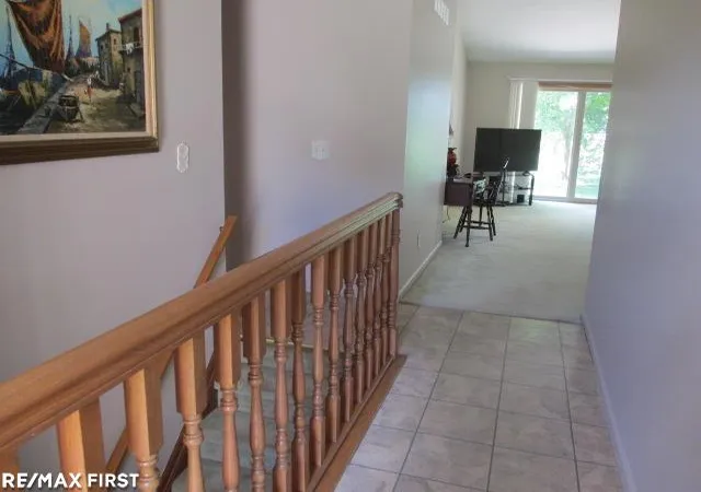 Listing Photo 2 - Condo for sale in building located at 15410 Orch Ridge Dr, Clinton Township, MI 48038