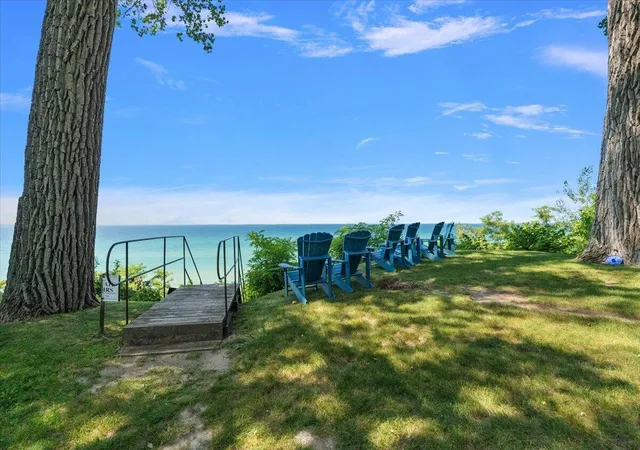 Photo 3 of Single family home for sale at 4611 Park Ave, Benton Harbor, MI 49022 | MLS# 69026051970 | Listing updated on 2026-10-08