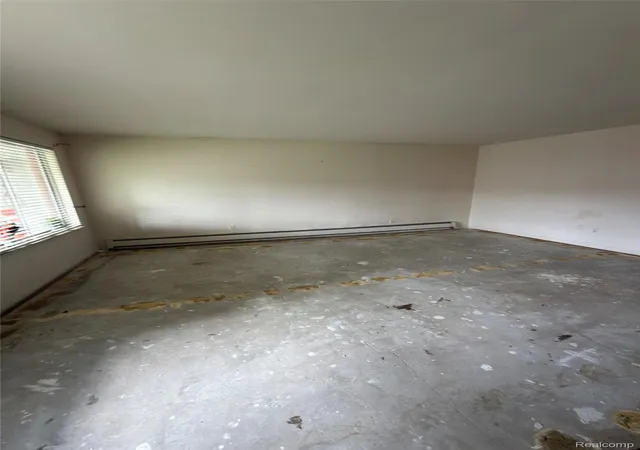 Photo 3 of Condo for sale at 19160 Winston St #203, Detroit, MI 48219 | MLS# 20261079002 | Listing updated on 2026-10-08